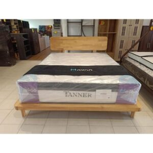 MUJI  BED QUEEN KING / MUJI BEDFRAME NATURAL